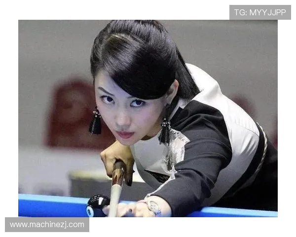 斯诺克女王潘晓婷逐梦绿茵球台展现东方力量与优雅风采